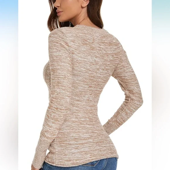 AmélieBoutik Women Cotton Blend Crewneck Long Sleeve Cable Knit Pullover Sweater - Picture 3 of 7